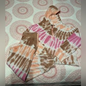 Girls S.O. Tie Dye Sweatsuit